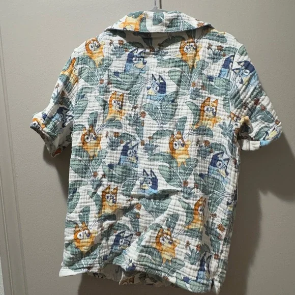 Boys Bluey Aloha Shirt and Shorts set 5T - Picture 4 of 7